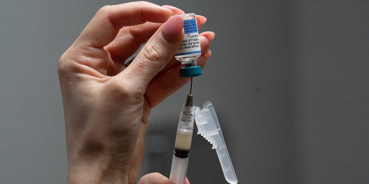 1 in 4 Canadians have declined vaccines: poll 1 in 4 Canadians have declined vaccines: poll
