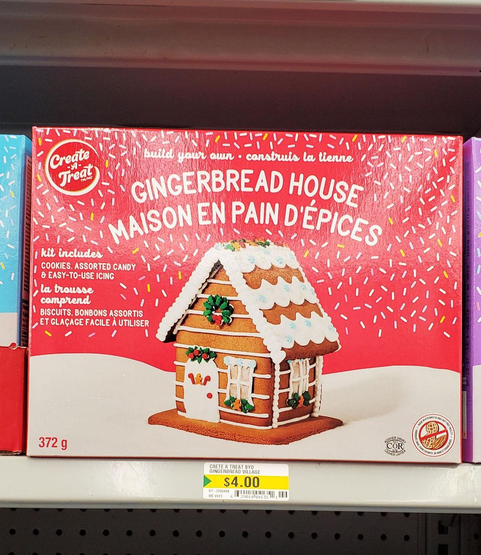 11 Christmassy Items That Are Way Cheaper At Dollarama Than Your Local Big Box Stores