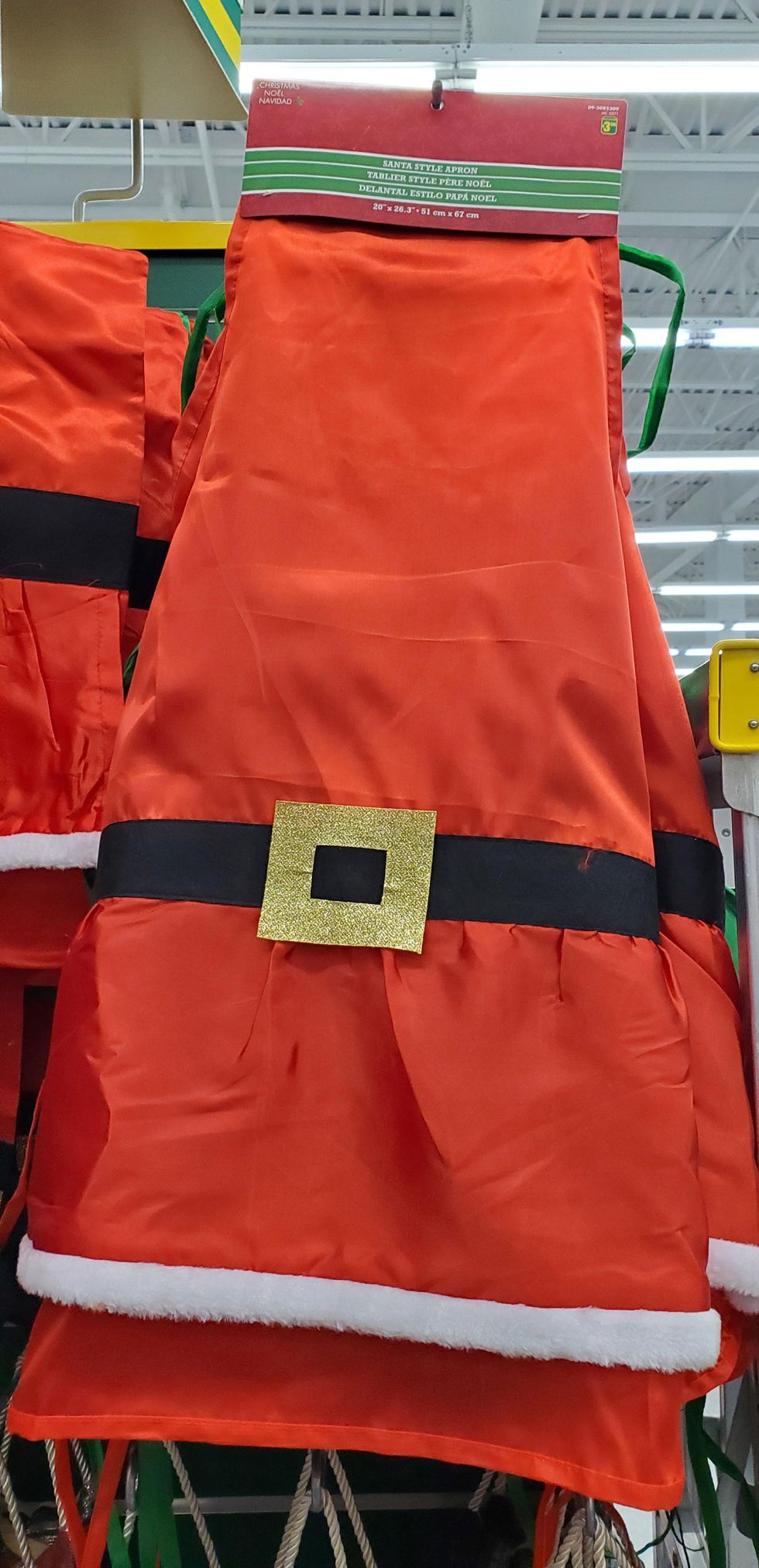 11 Christmassy Items That Are Way Cheaper At Dollarama Than Your Local Big Box Stores