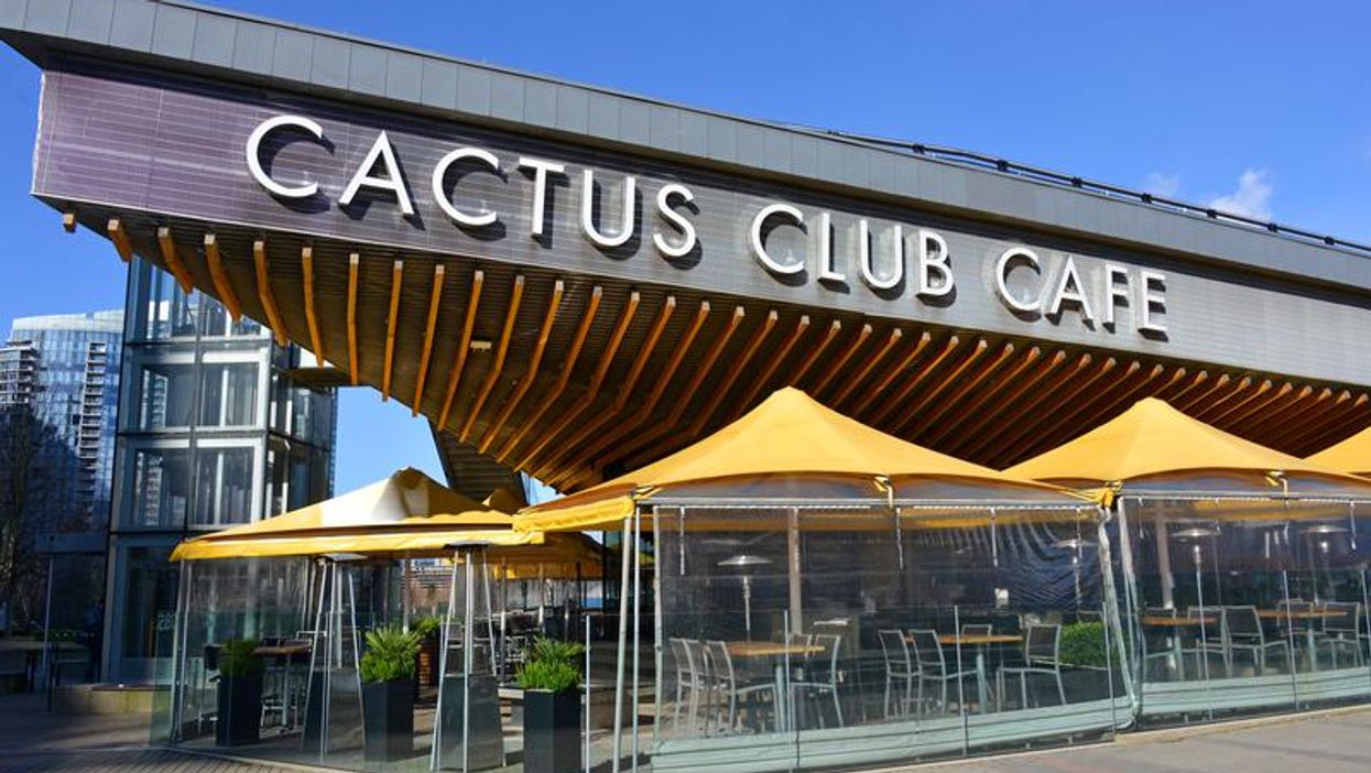 12 Students Were Kicked Out Of Cactus Club By 'Mistake' & The Police Were Called