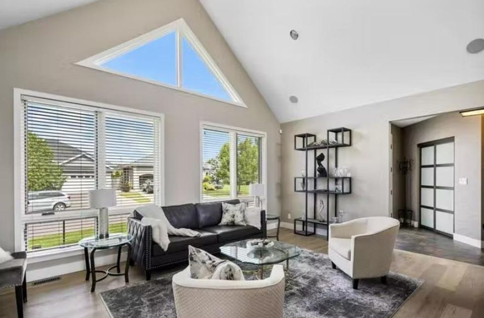 120 Loxley Bay, Thunder Bay