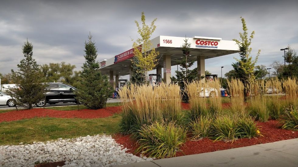 1570 Dundas Street East, Mississauga