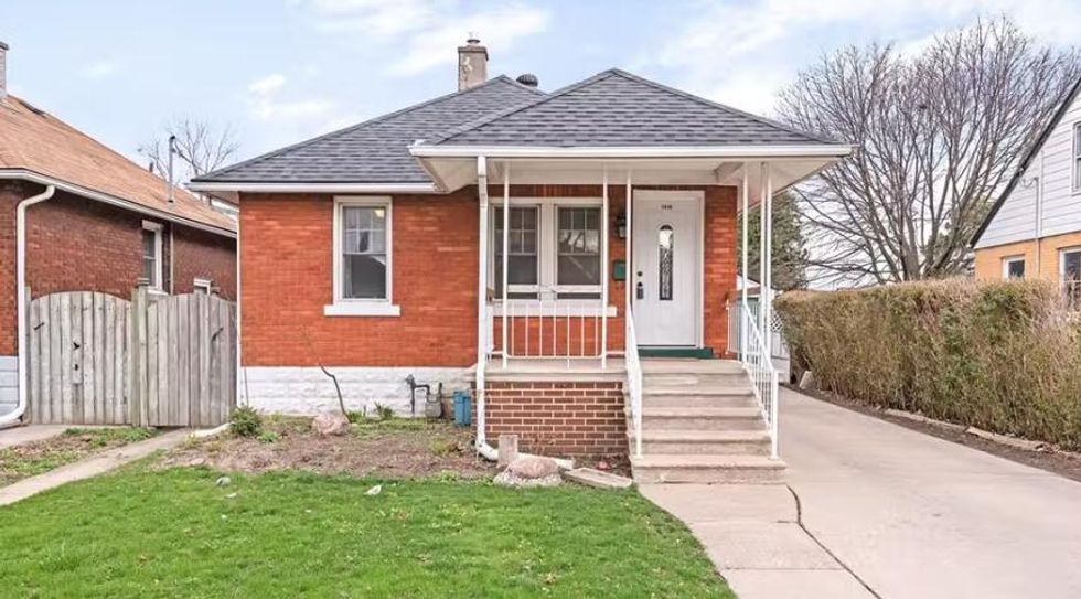 1648 Lincoln Rd., Windsor, ON