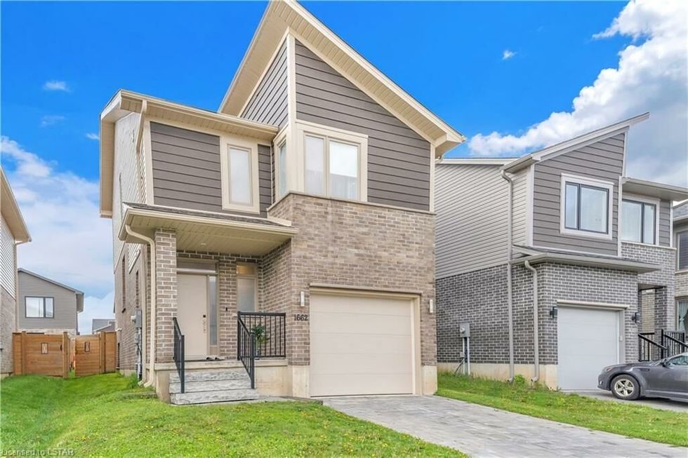 1662 Valhalla Street London, ON.