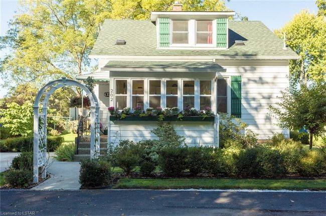 目前在安大略省出售的7 栋房屋售价都低于 80 万加元6