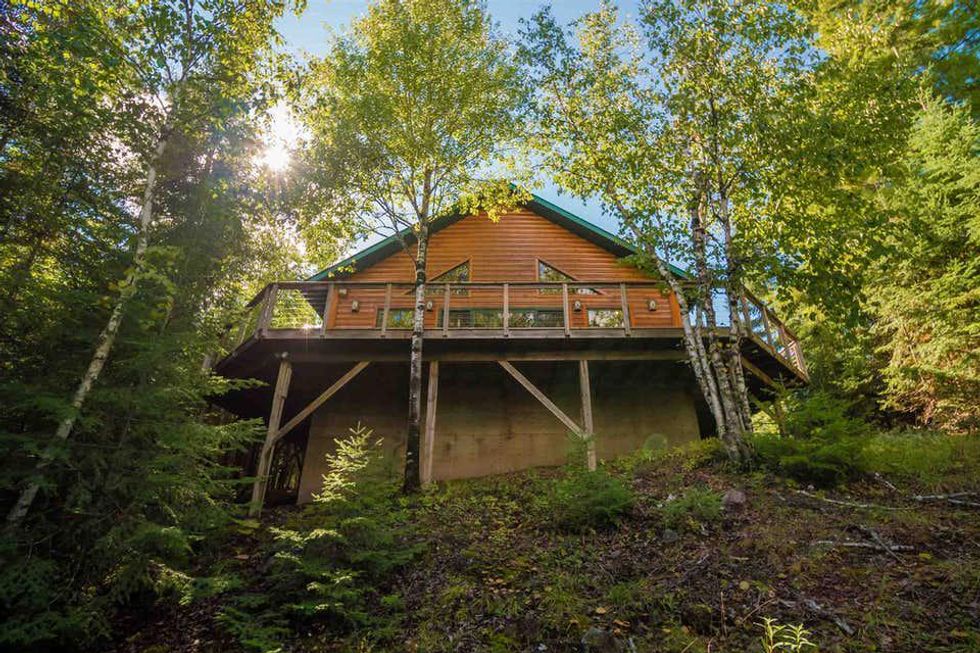 This Hidden Ontario Cottage For Sale Is Under 600K & Overlooks