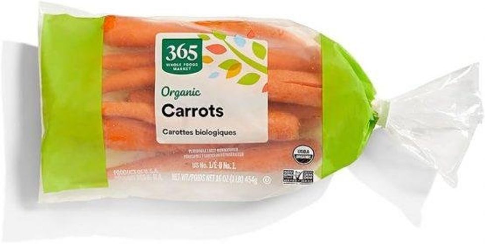 365 Whole Foods Market organic carrots.
