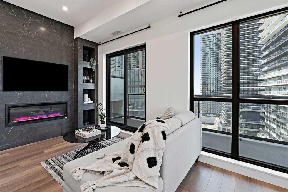 39 Annie Craig Dr., Unit 1705, Etobicoke, ON