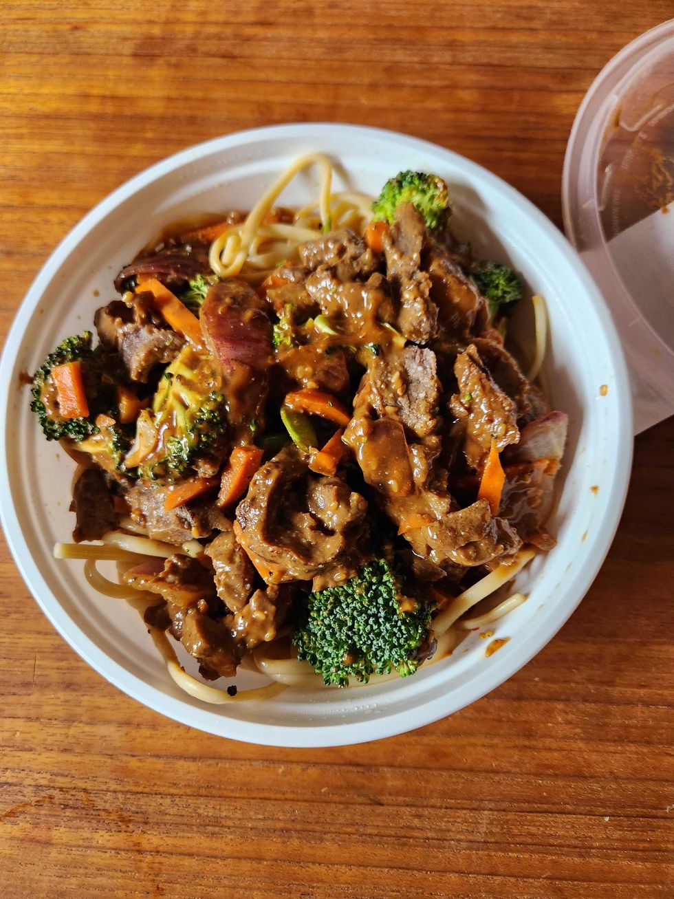 402 grams of ready-made Szechuan beef with noodles from Loblaws.