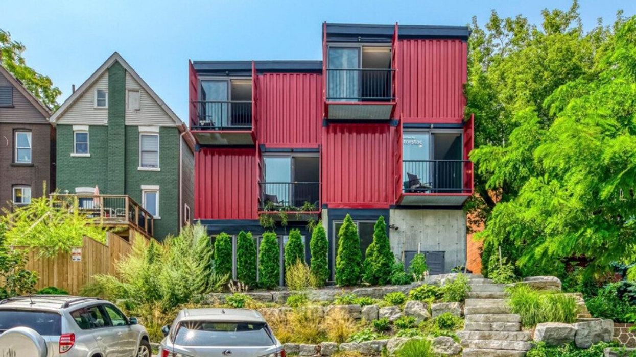 5 Arkledun Avenue, Hamilton, ON.