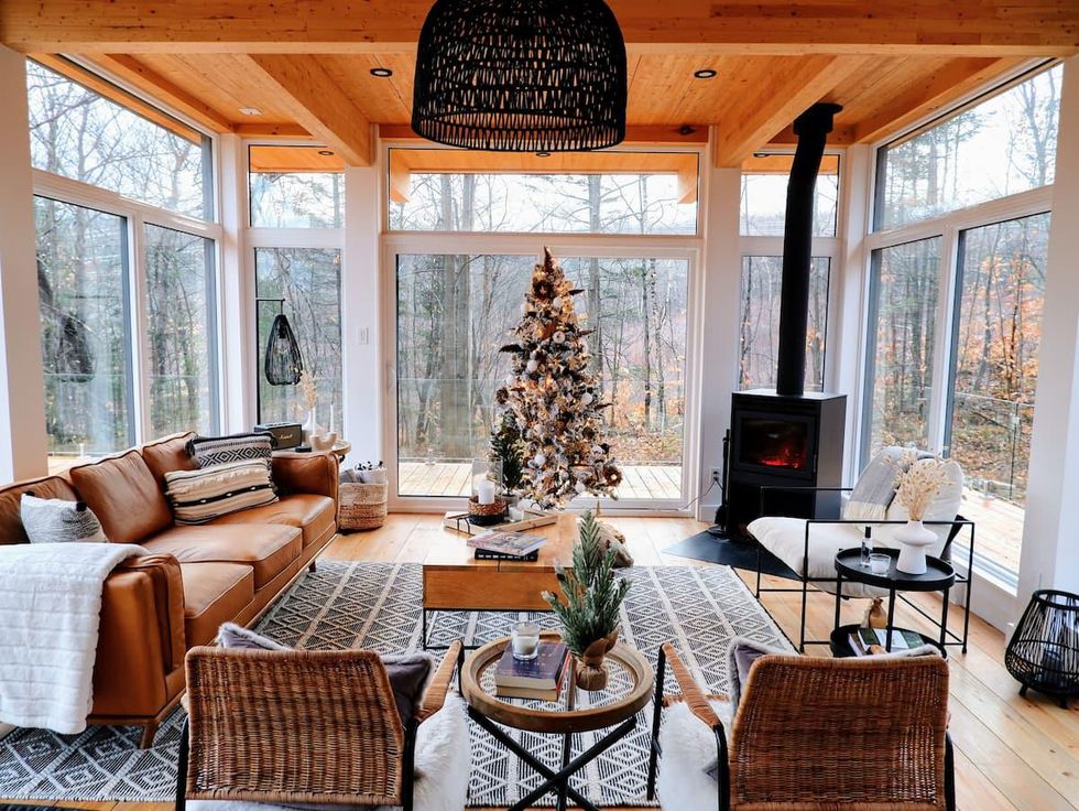 6 Airbnbs Around Ottawa That Look Like They're Straight Out Of A Hallmark Movie