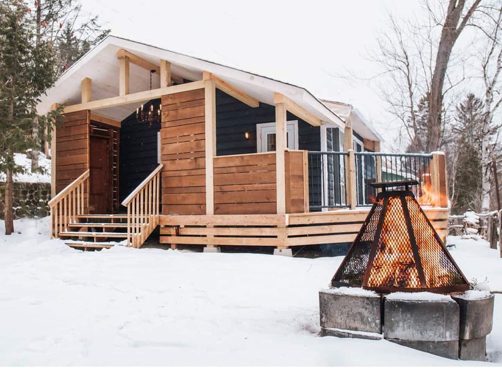 6 Airbnbs Around Ottawa That Look Like They're Straight Out Of A Hallmark Movie
