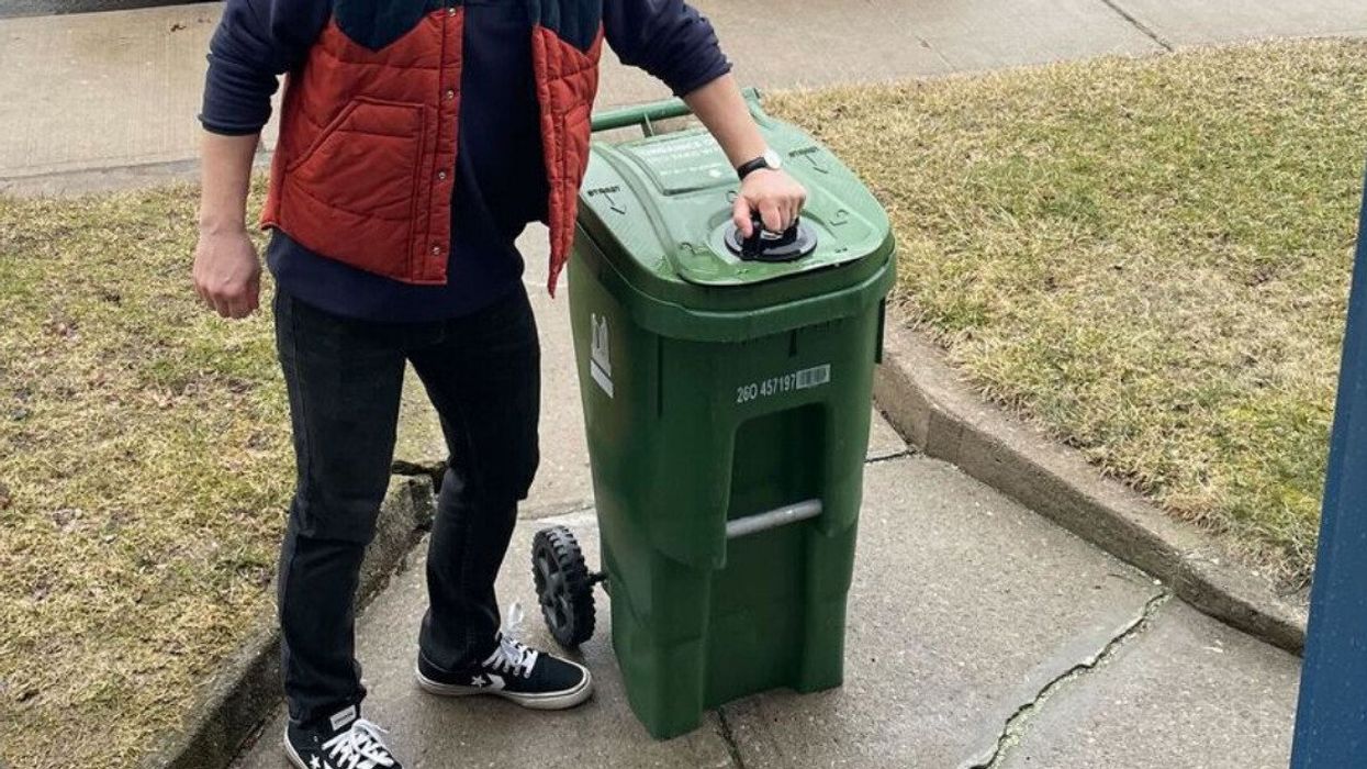 7 Things You Didn't Know You Could Put In Your Green Bin In Toronto