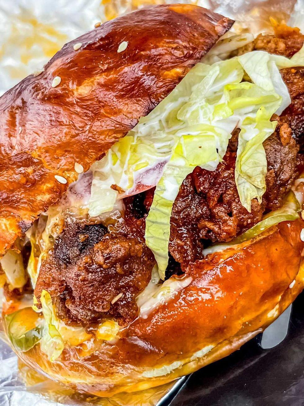 8 Best Restaurants In Ottawa To Satisfy Your Fried Chicken Cravings, Picked By Food Pros