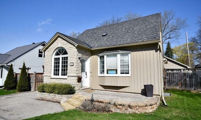 目前在安大略省出售的7 栋房屋售价都低于 80 万加元5