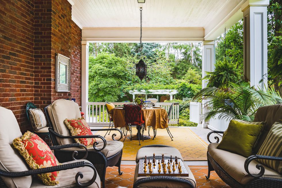 93 Salisbury Avenue in Cambridge, Ontario