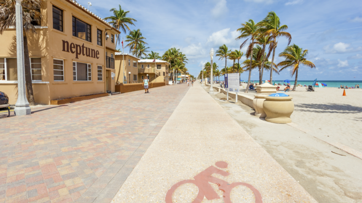 A bike lane in Hollywood, FL.