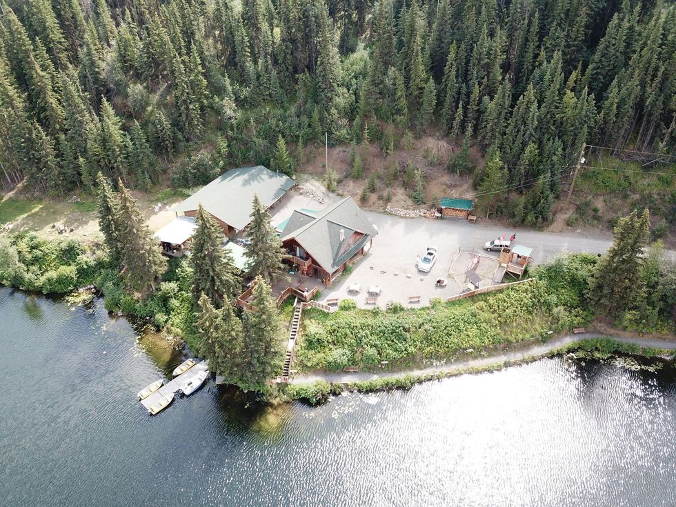 A birdseye view of the lakefront resort for sale in B.C.