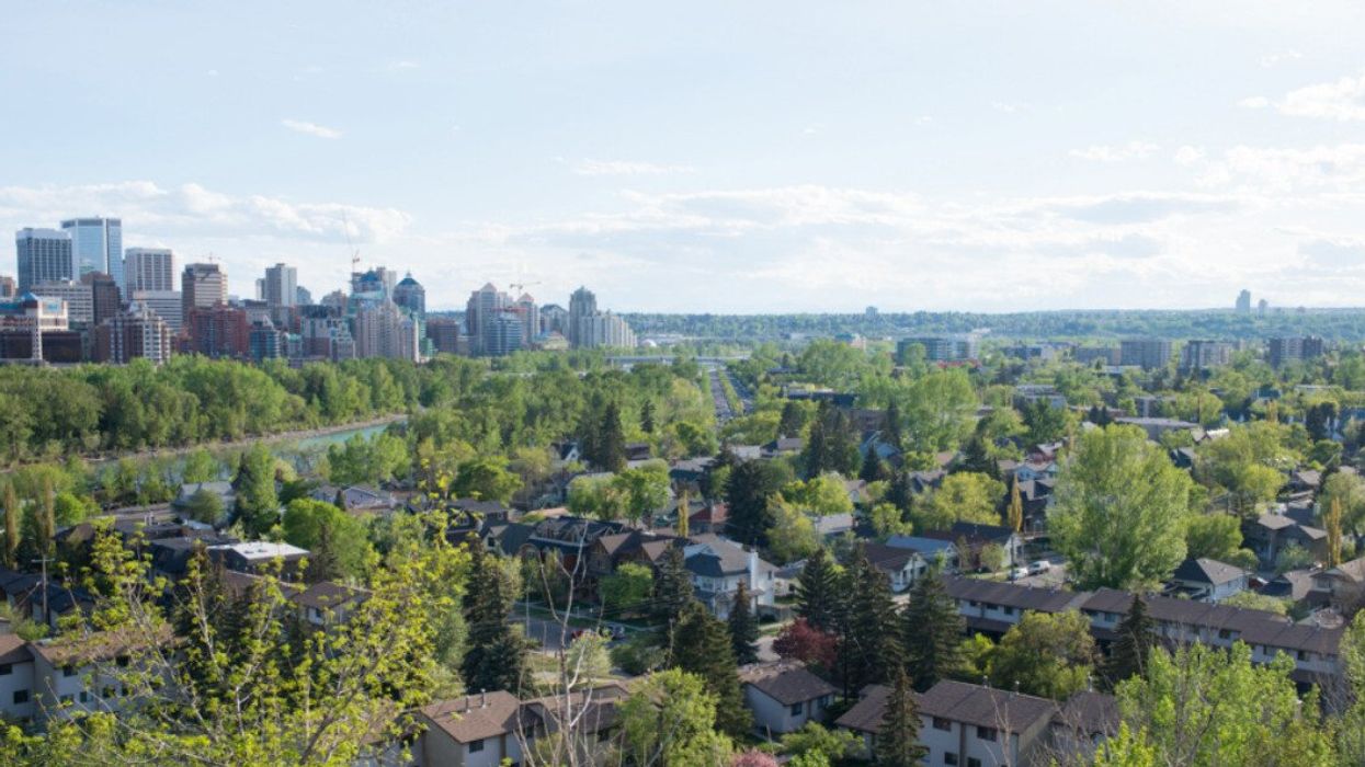 A city with a neighbourhood.