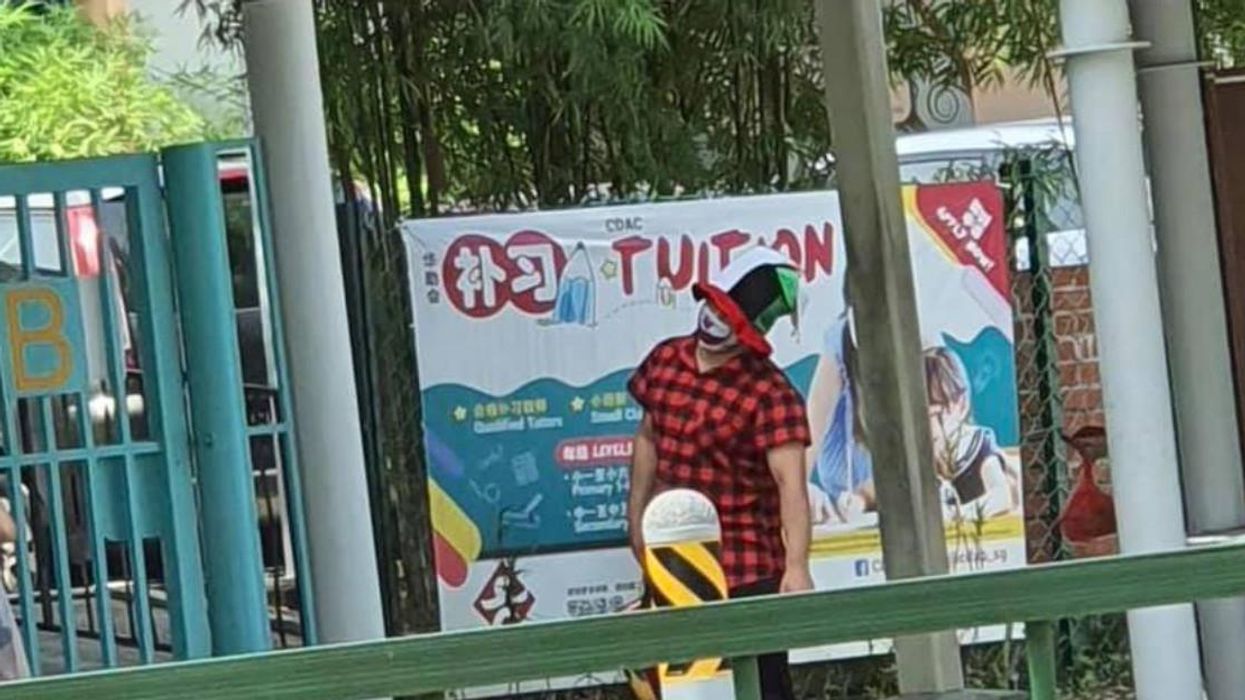 A Creepy Clown Allegedly Asked People To Follow Them in Singapore & It’s Not Even Halloween