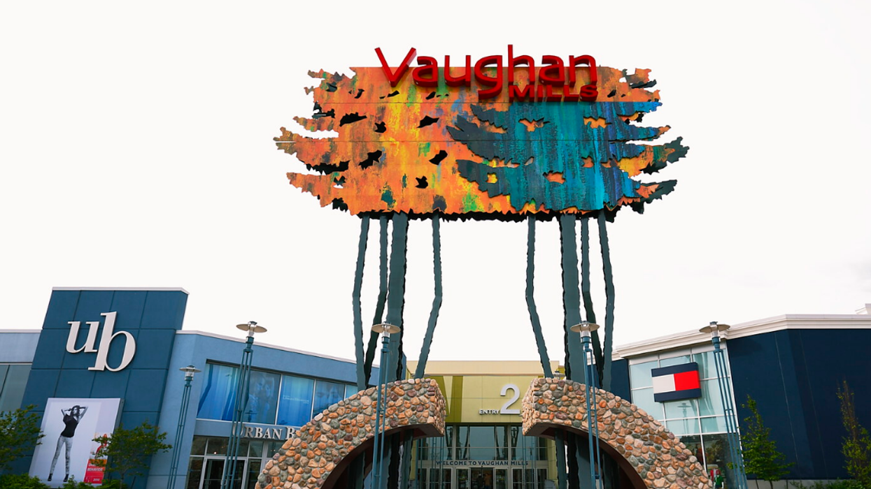 A Customer Trashed A Vaughan Mills Store After Their Refund Was Refused (VIDEO)