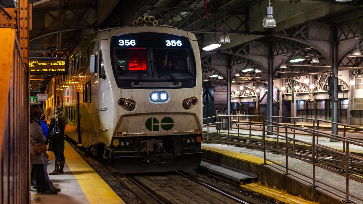 A GO Train Employee Saved A Passenger Who Was Having A Heart Attack While On Transit