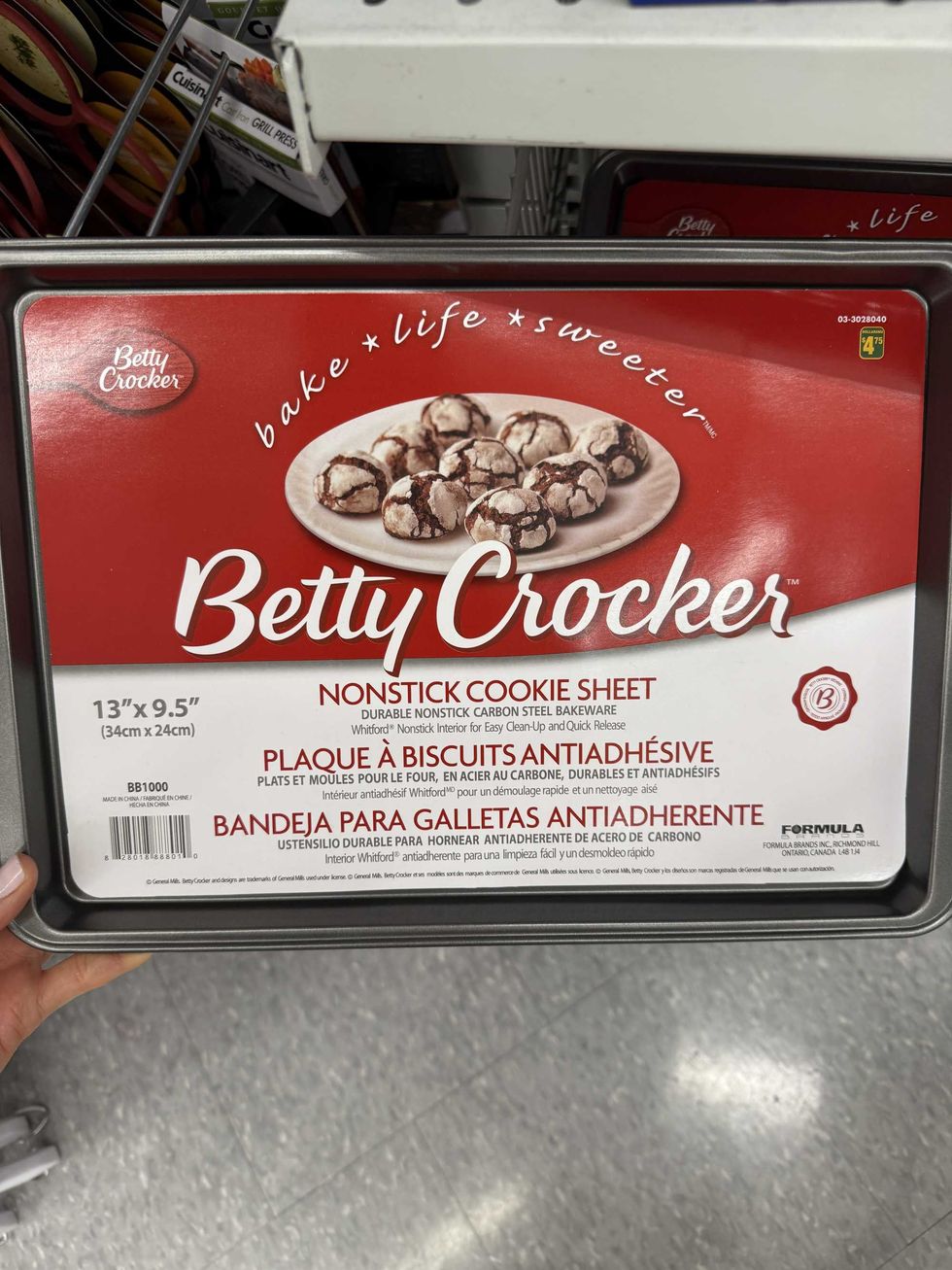 A grey baking sheet.