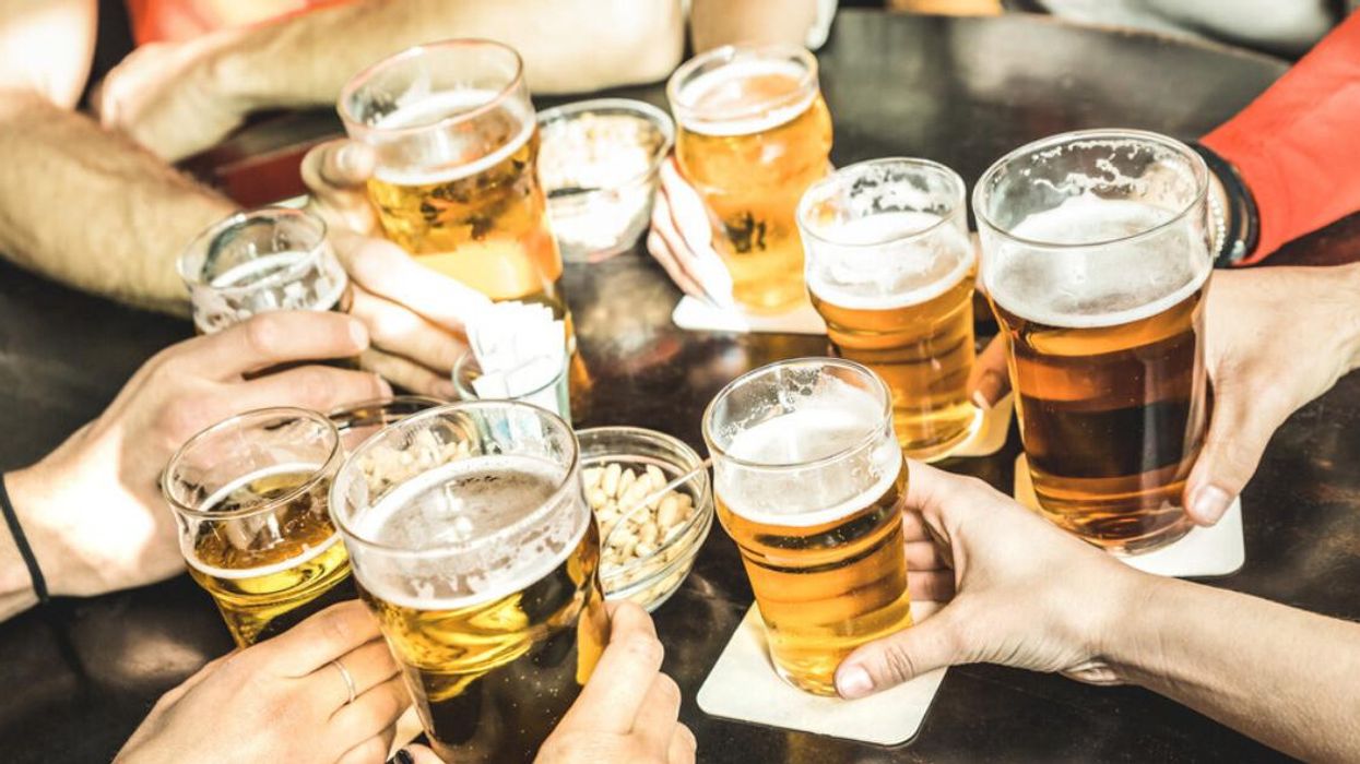 A group drinking beer.