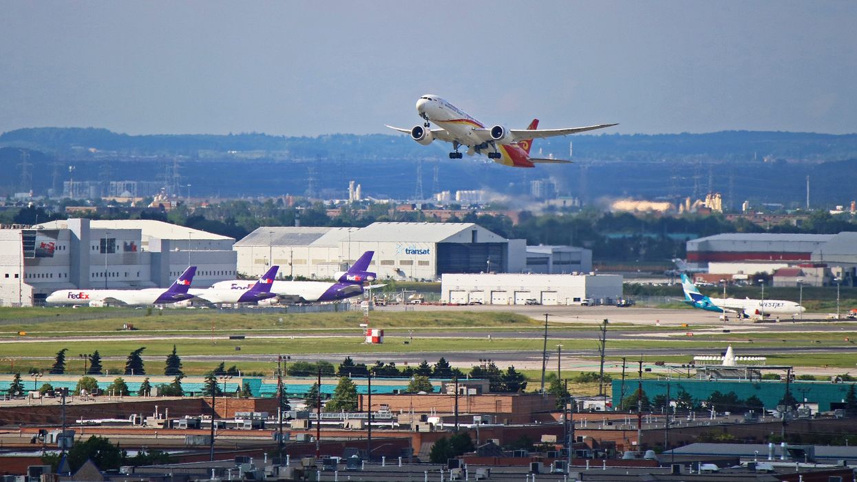 A Hainan Airlines Boeing 787-9 taking off from Toronto Pearson Airport.
