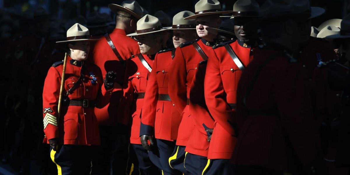 In the news today: six officers honoured, Quebec vote nears, Swift makes VMA history In the news today: six officers honoured, Quebec vote nears, Swift makes VMA history
