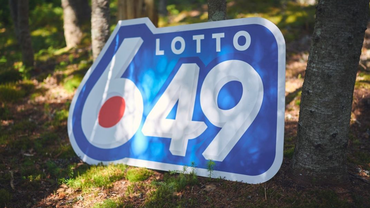 A Lotto 6/49 sign.