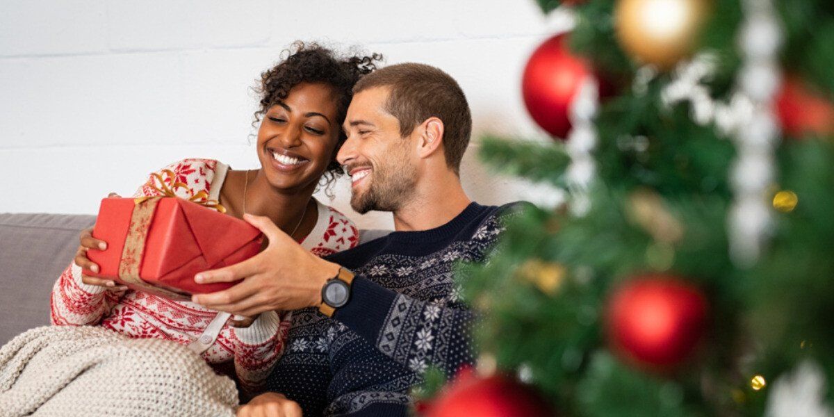 16 Christmas Gift Ideas For Your Girlfriend In 2023 These ll Make Her 16-christmas-gift-ideas-for-your-girlfriend-in-2023-these-ll-make-her