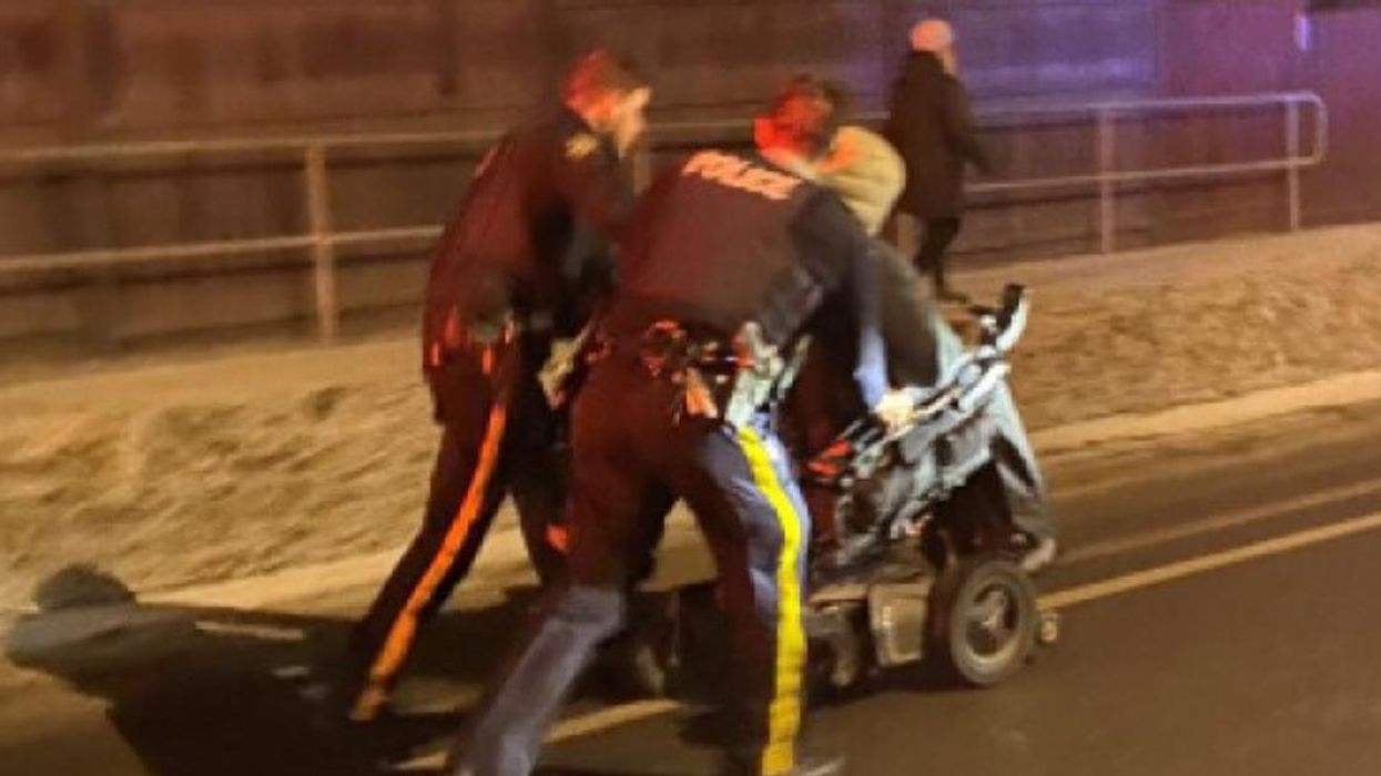 A Man's Wheelchair Broke Down On The Highway & He Was Facing Oncoming Traffic For 3 Hours
