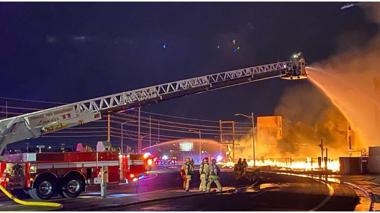 A Massive Phoenix Fire Lit Up The City's Skies Last Night (VIDEO)