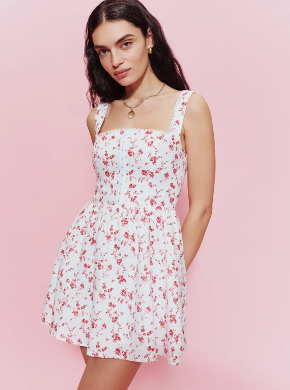 A model wearing the Sheri Linen Dress.