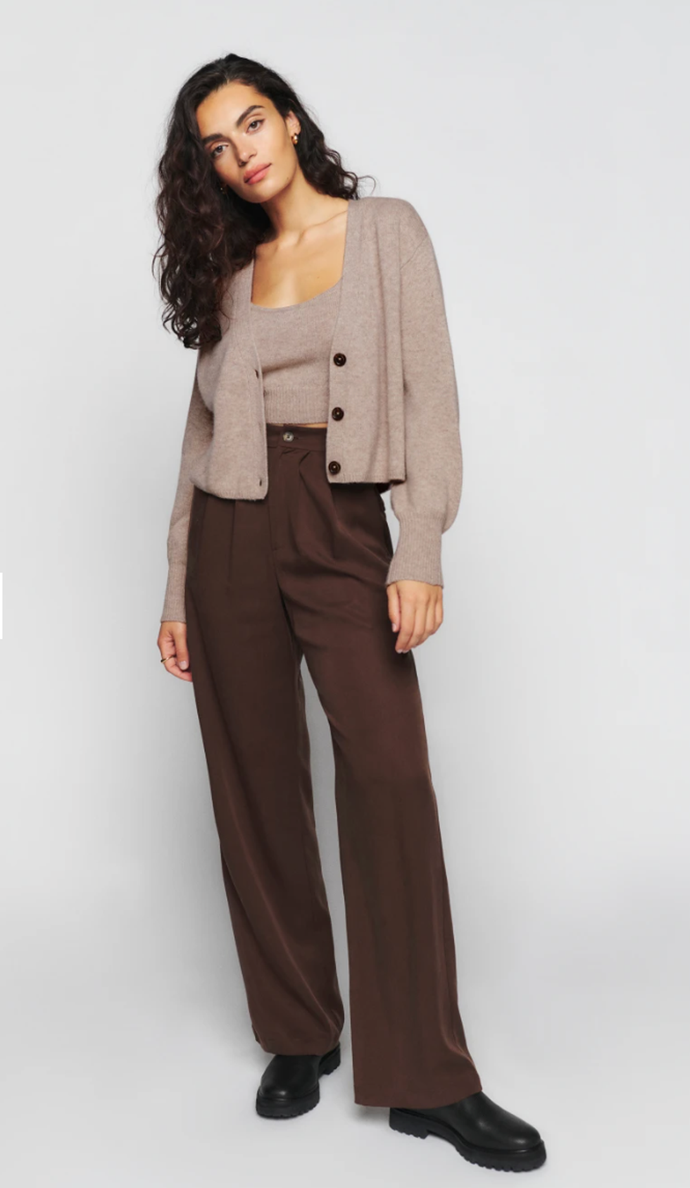 A model wearing the Varenne Cashmere Tank And Cardi Set.