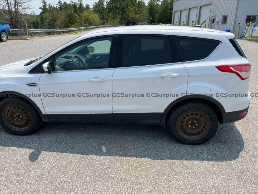 A photo of the vehicle.