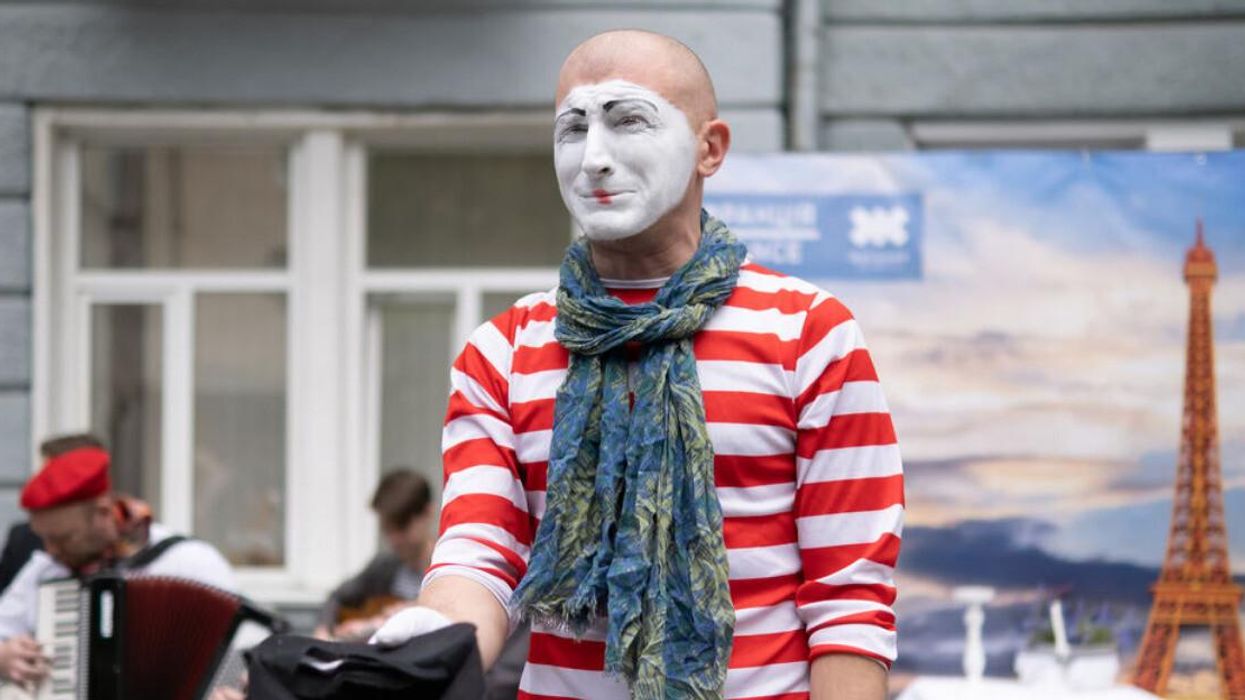 A professional mime.