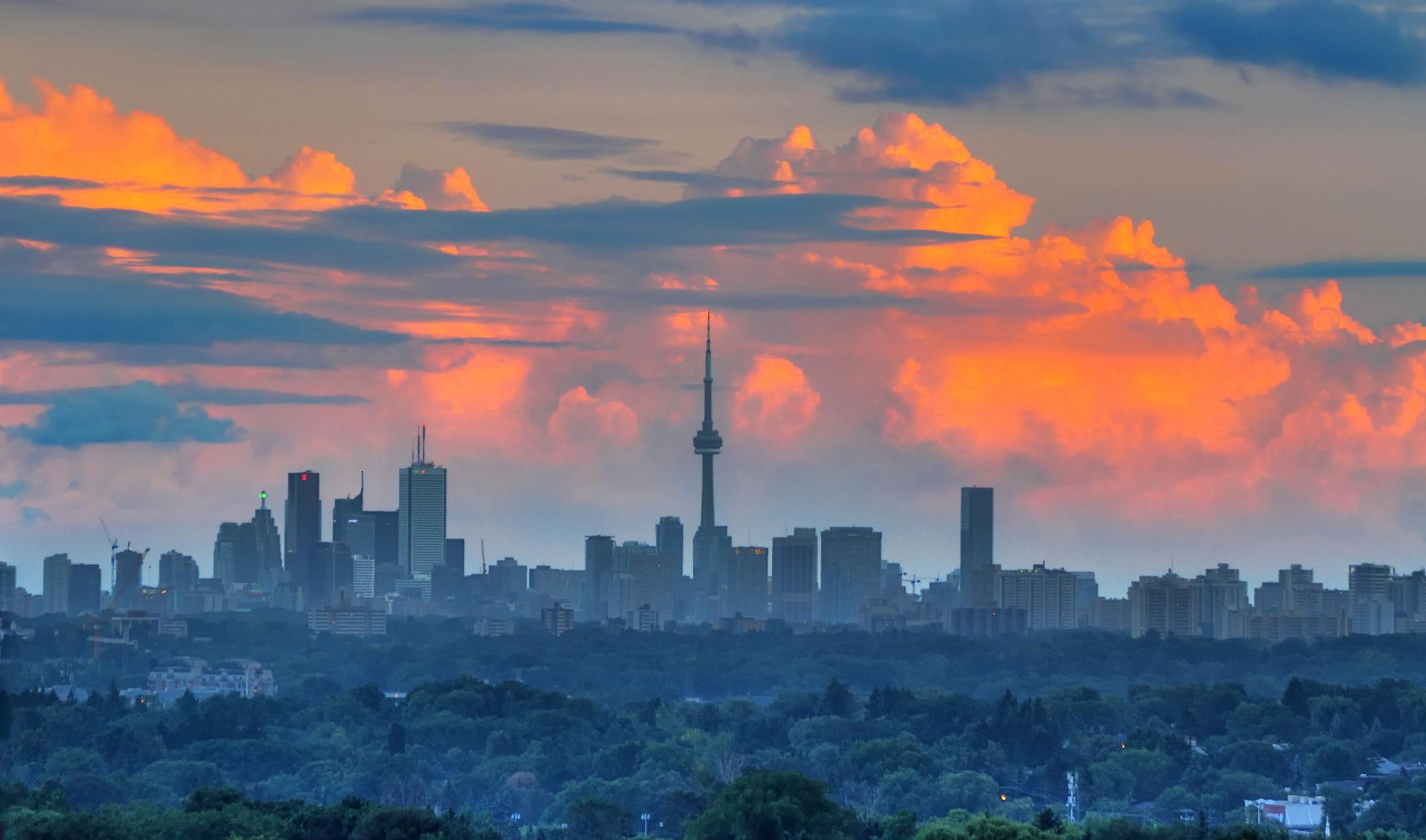 A stunning Toronto sunset.