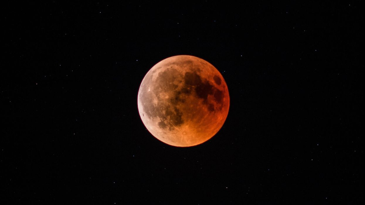A Super Rare Lunar Eclipse Is Happening This Week & All Of Canada Will Be Able To See It