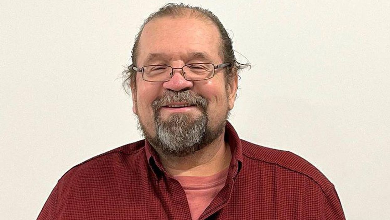 A US Man Won The Lottery After Heart Surgery & The Ticket Was In A 'Get Well Soon' Card