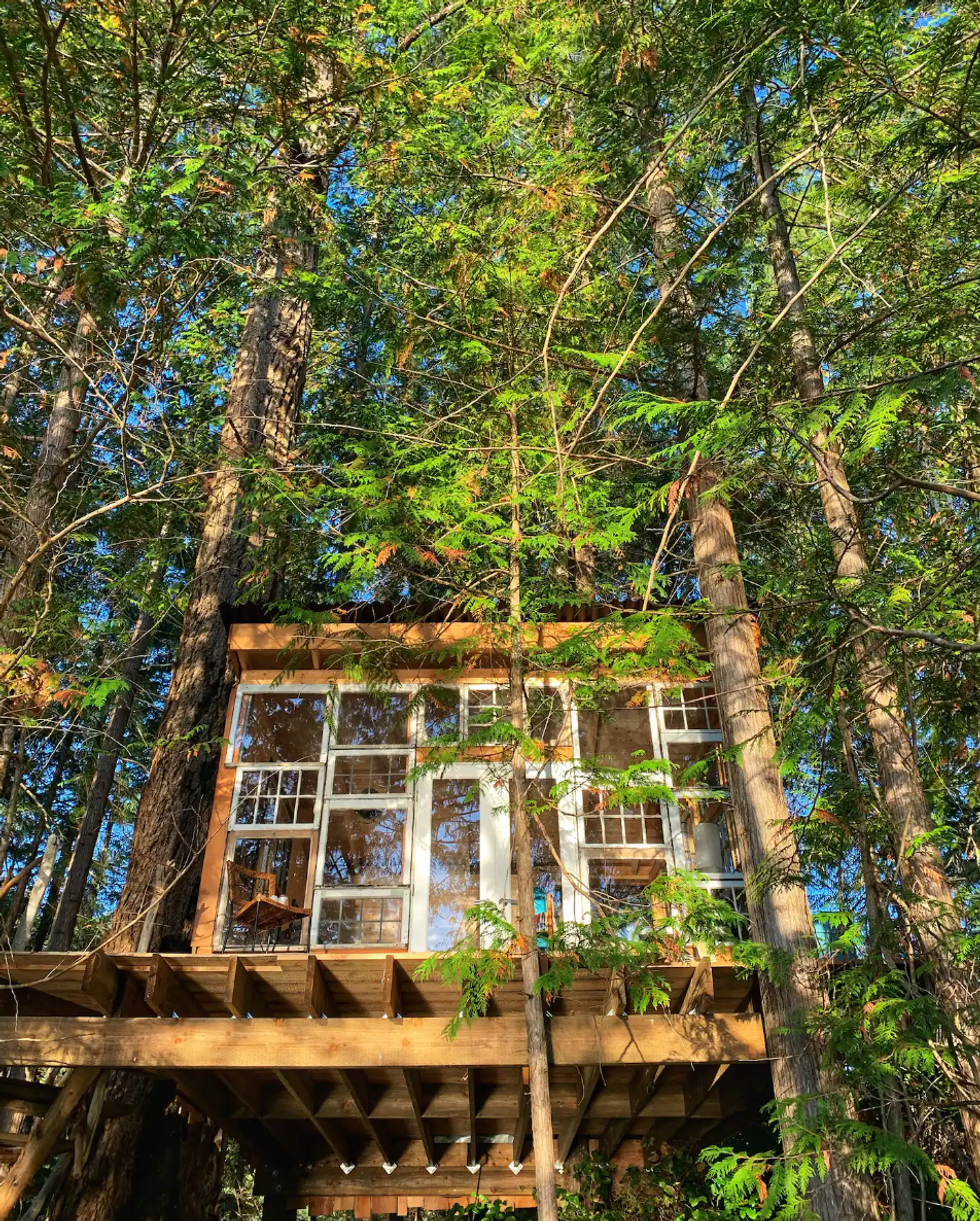 Accommodations on the island.