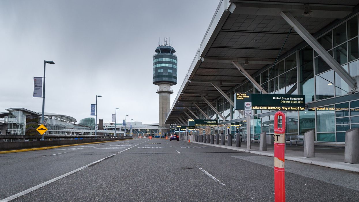 air traffic control tower at vancouver international airport in bc