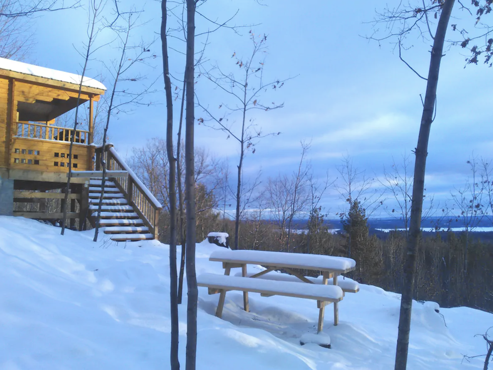 airbnb cabin ontario