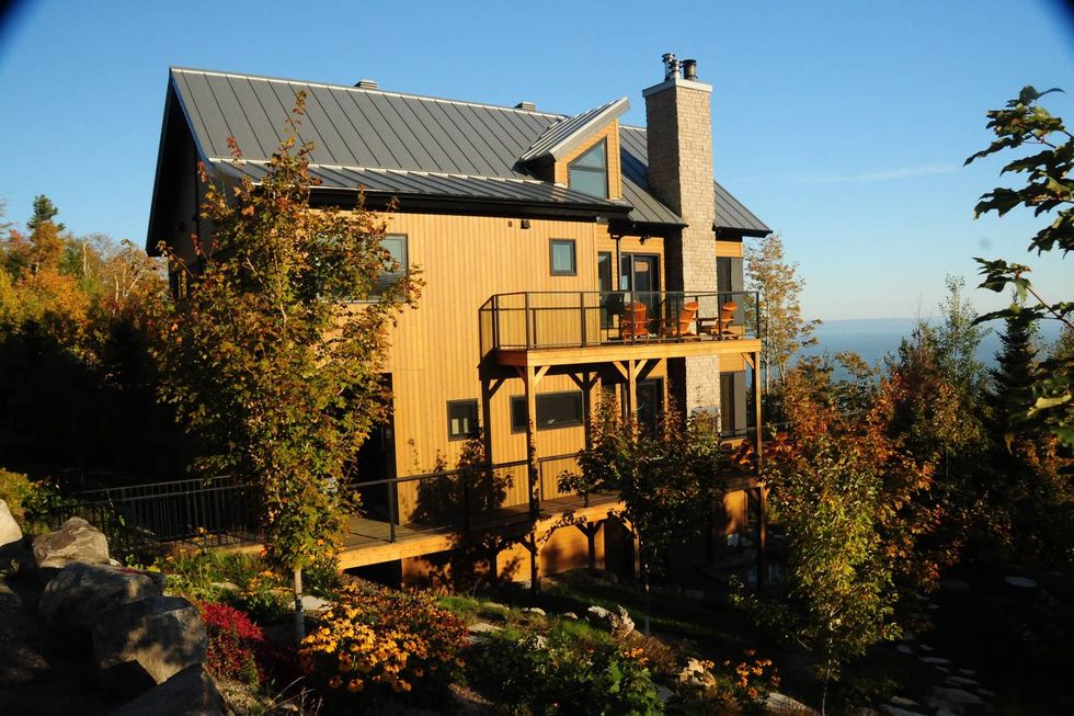 12 Cheap Cabins In Quebec You Can Rent For A LastMinute Getaway Narcity