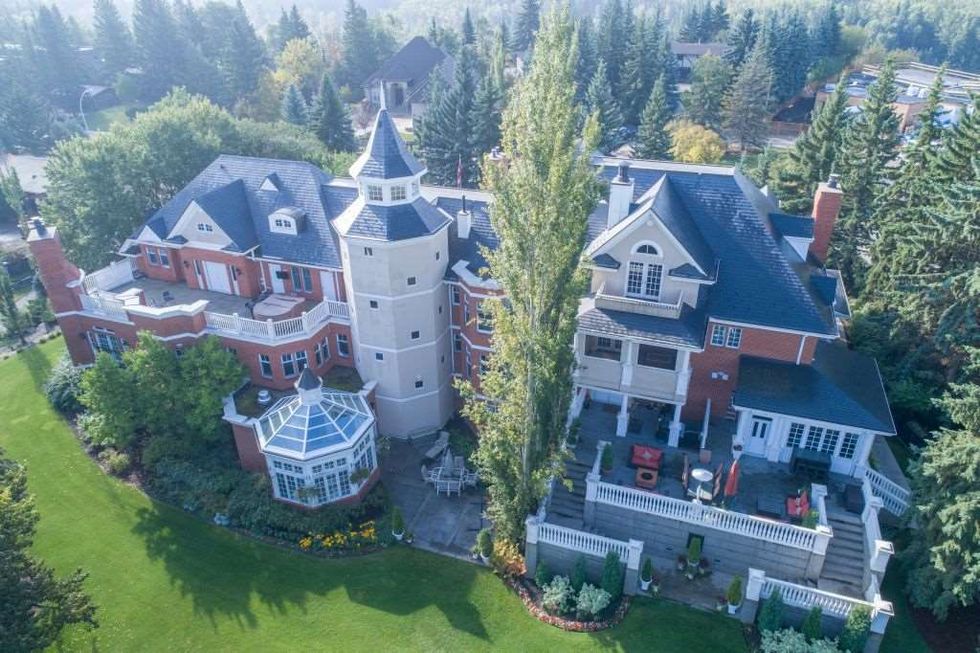 8 Edmonton Mansions For Sale That Have Everything Drake Would Need Narcity