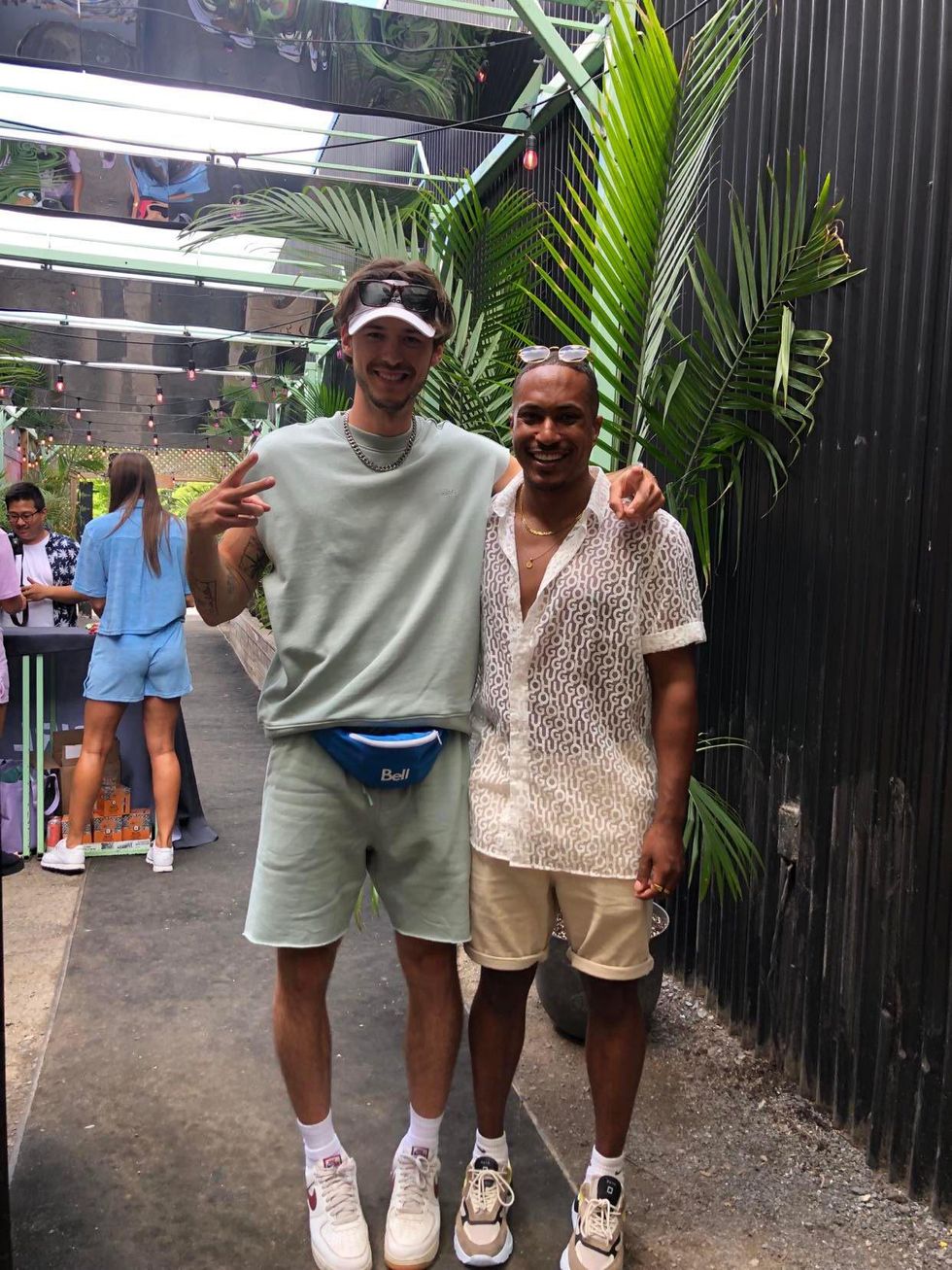 Alex L'Abb\u00e9e et Greg.