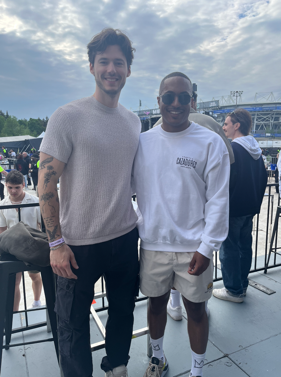 Alex L'Abb\u00e9e et Greg.