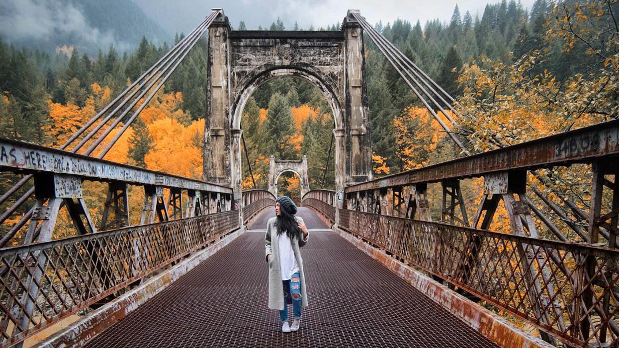 Alexandra Bridge Provincial Park In BC Is The Most Enchanting Autumn Hike