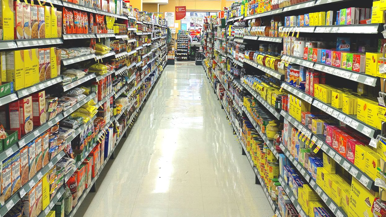 Allée d'un Provigo.